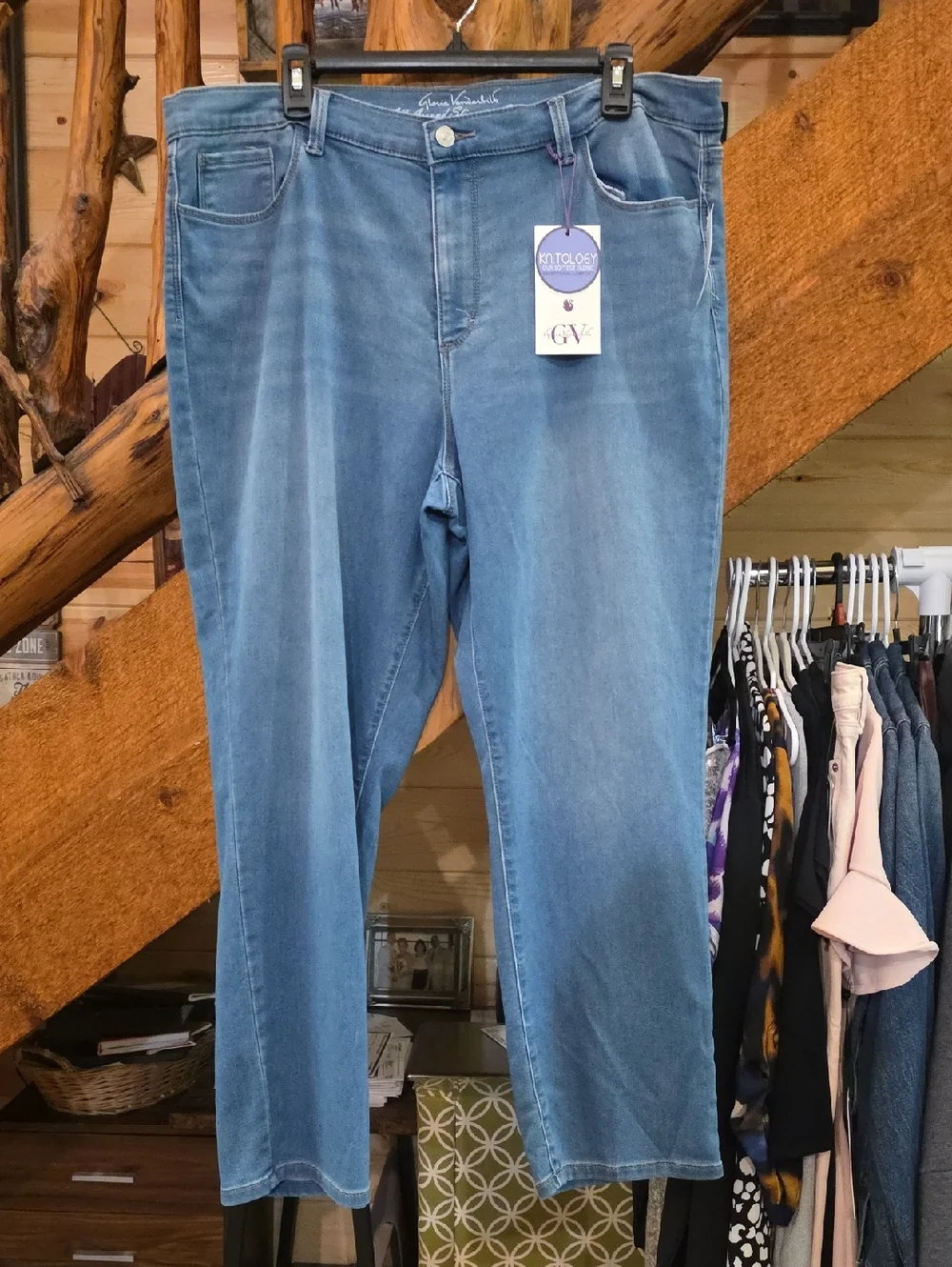 Gloria Vanderbilt Mid-Blue Straight Leg Jeans - Picture 1 of 8